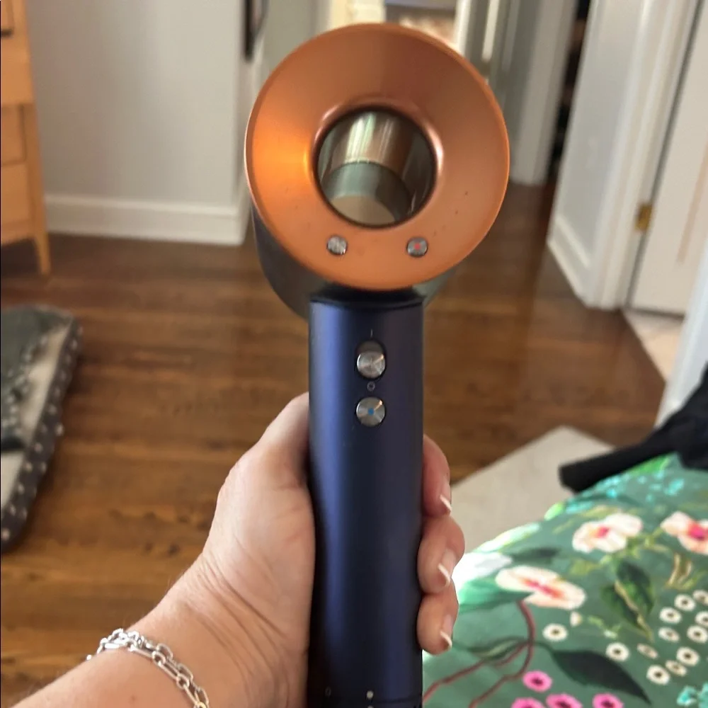 Dyson Supersonic Hair Dryer, Prussian Blue/Rich Copper, with attachments. - Picture 6 of 7